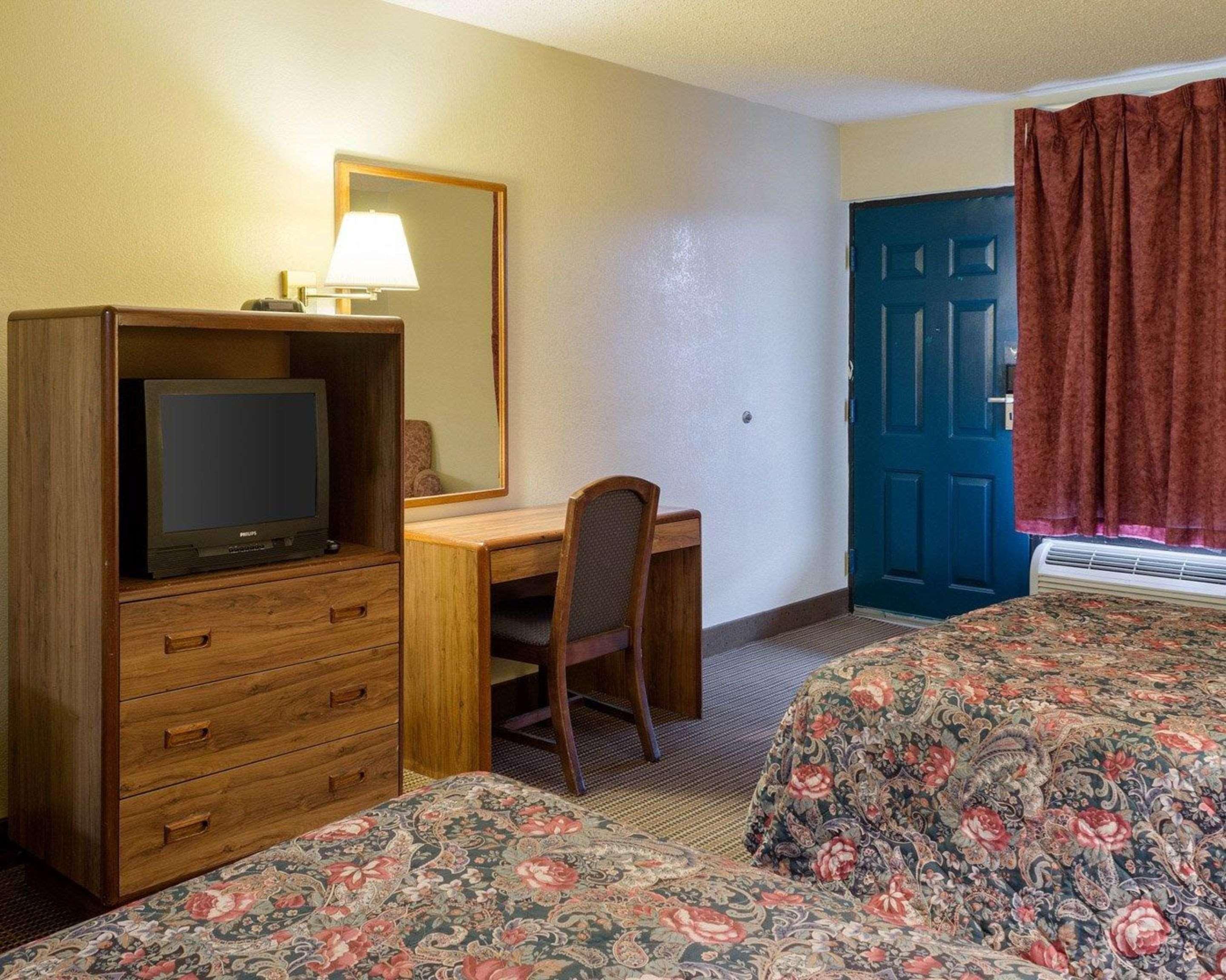 Rodeway Inn Greenwood Extérieur photo