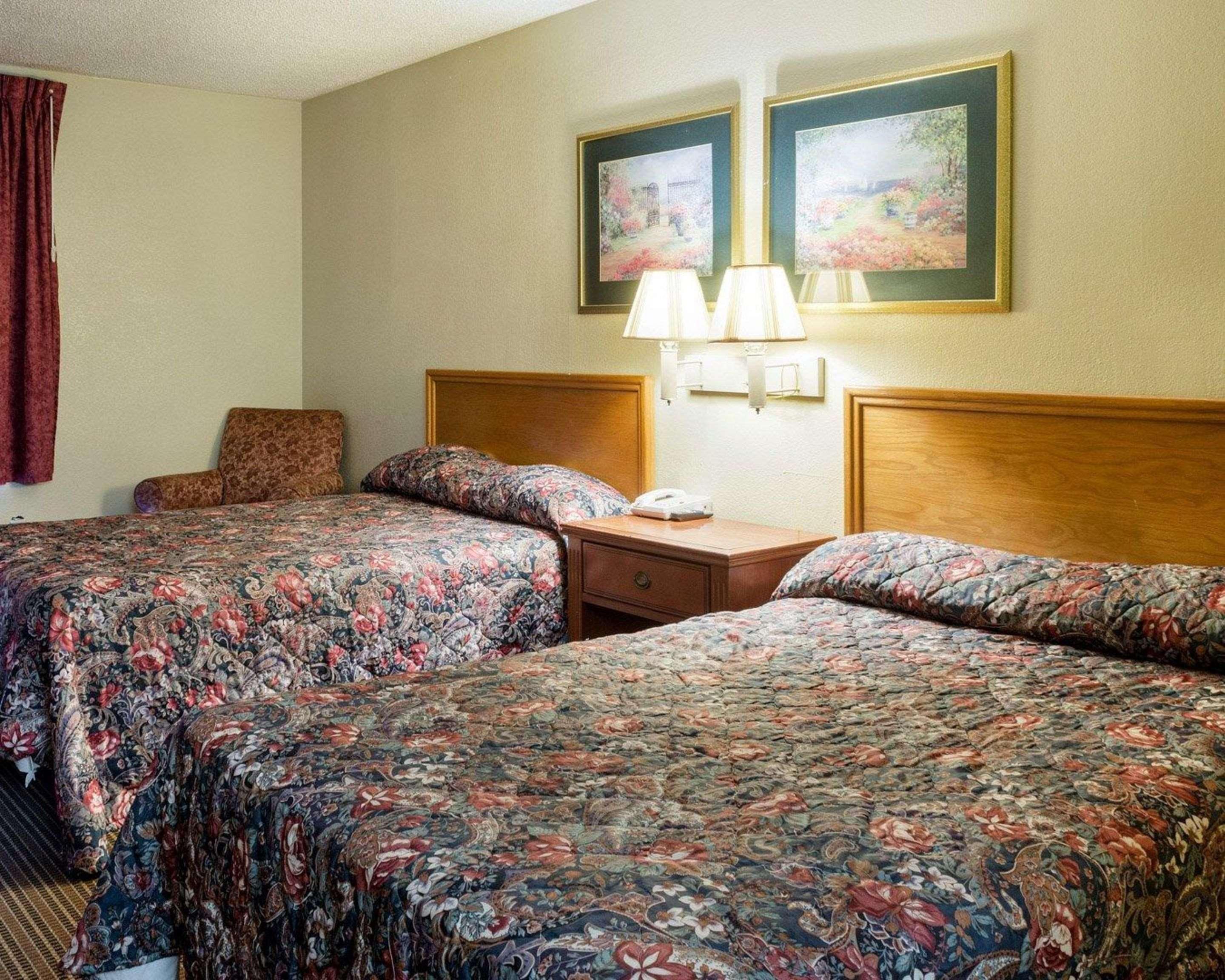 Rodeway Inn Greenwood Extérieur photo
