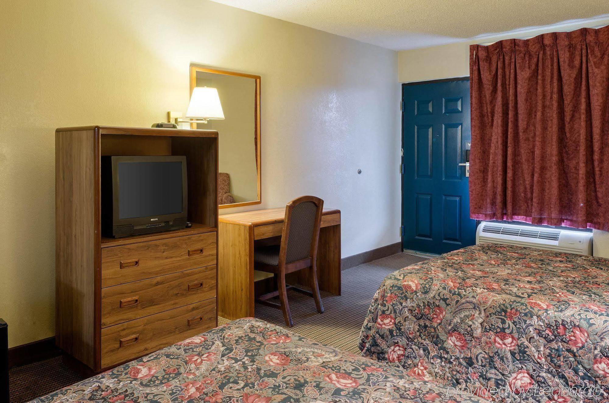 Rodeway Inn Greenwood Extérieur photo